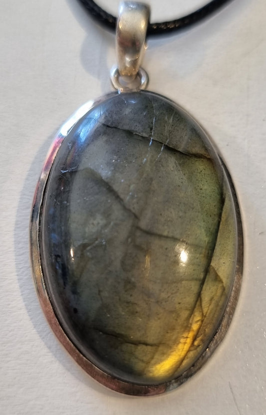 Labradorite Oval Pendant