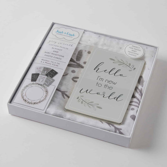 GREY WREATH MILESTONE MUSLIN SET