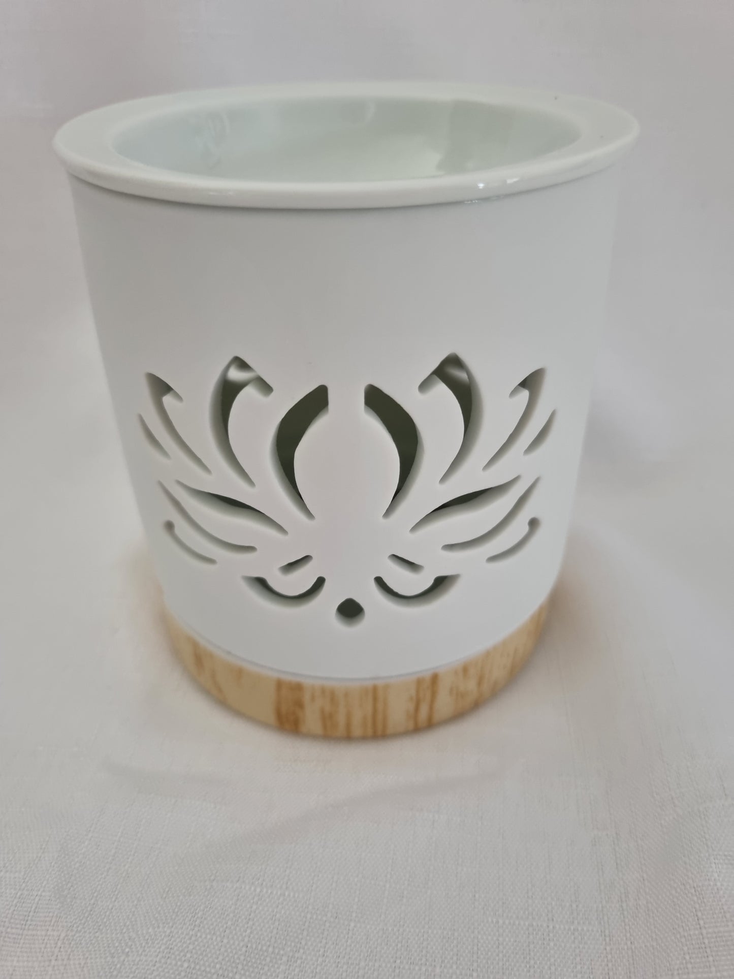 White Lotus Oil Burner