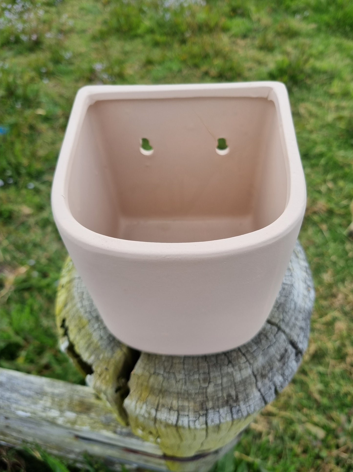 Loft Wall Planter Pot 13.5x14cm Sand